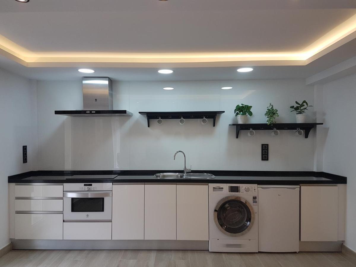 Pepes Home 3 Habitaciones & Parking Gratis Torremolinos Exterior photo